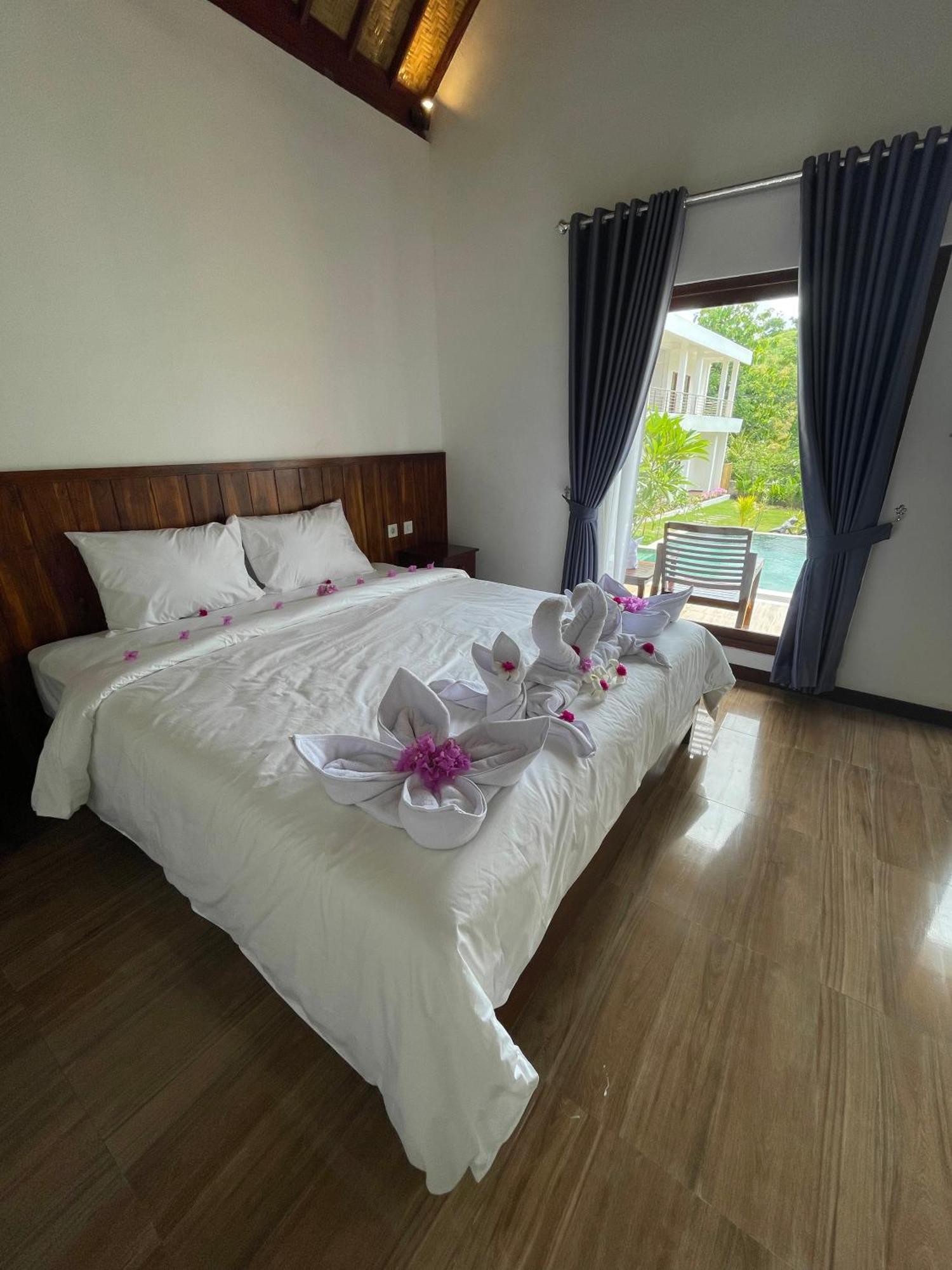 The Local Are Guling Villa Kuta  Bagian luar foto