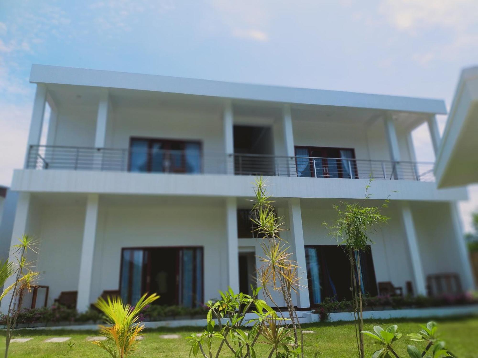 The Local Are Guling Villa Kuta  Bagian luar foto
